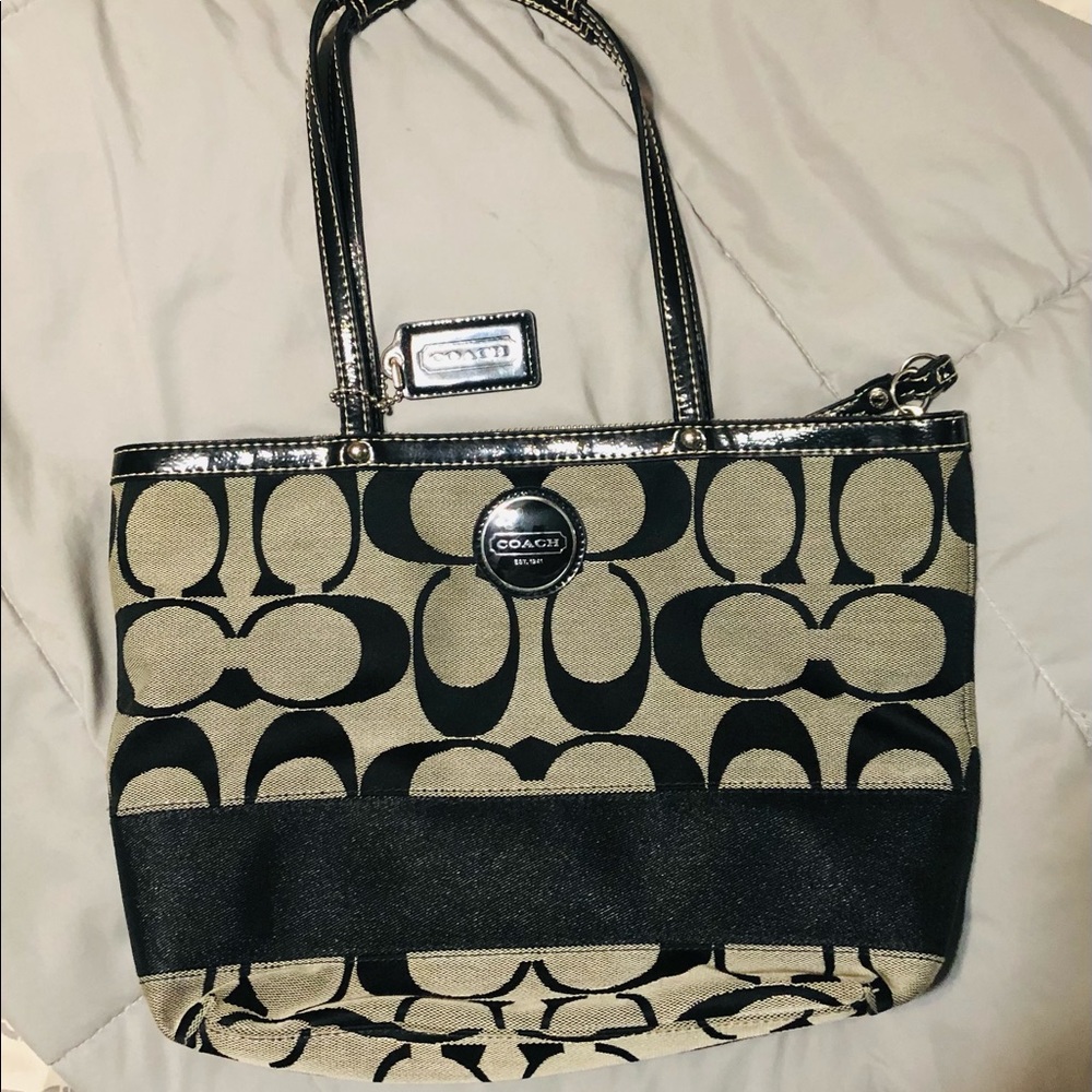 Black and Tan Coach shoulder purse